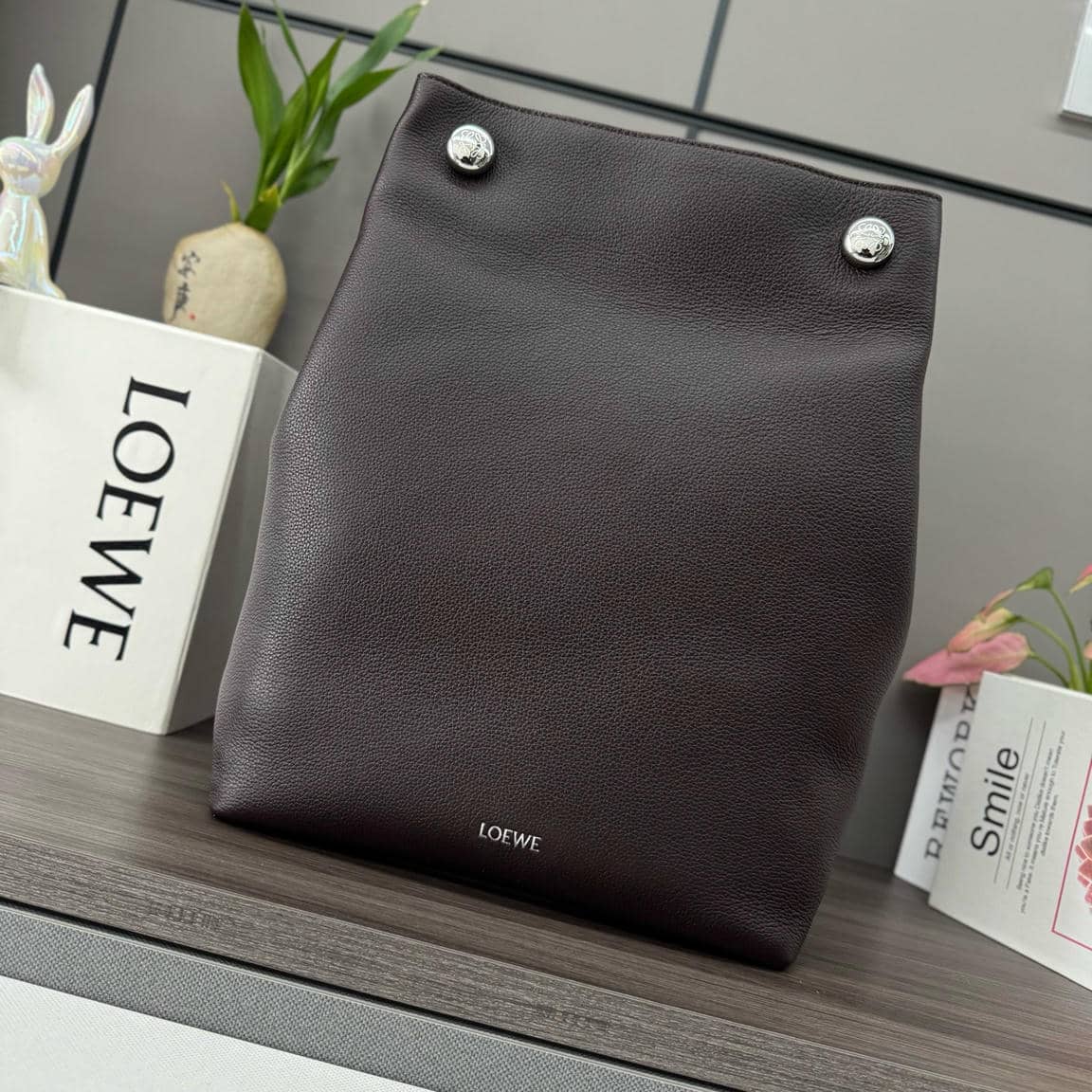 0006-Man Pebble Hobo